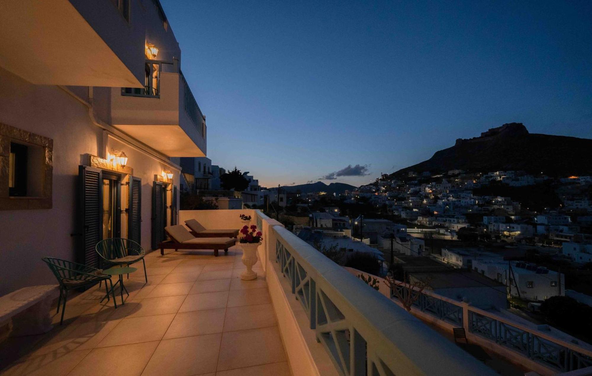 Panteli Heliades Suites מראה חיצוני תמונה