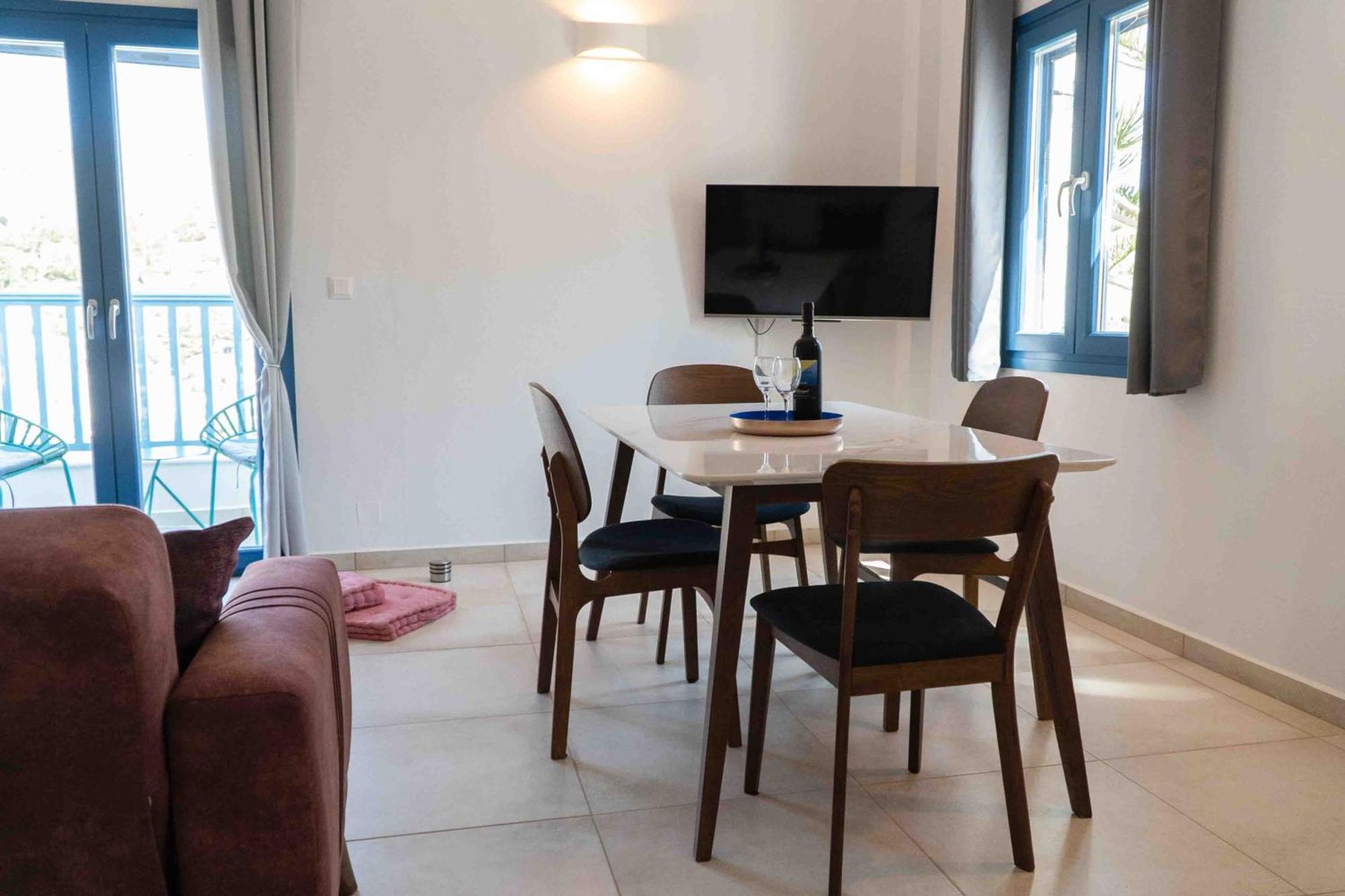Panteli Heliades Suites מראה חיצוני תמונה