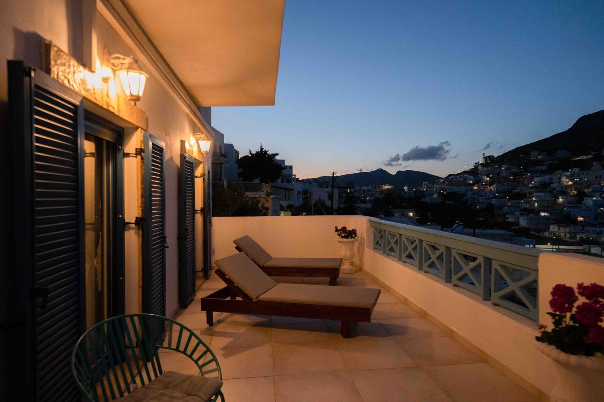 Panteli Heliades Suites מראה חיצוני תמונה